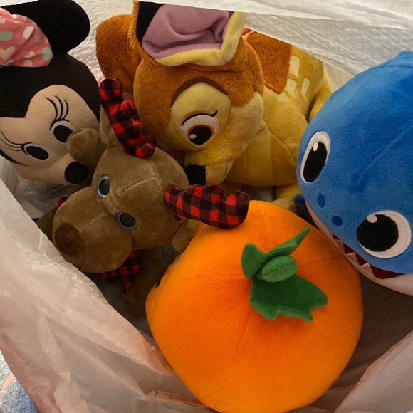 Disney Other - COPY - Stuffed animals